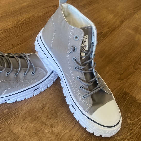 Brand new never worn gray high tops - Picture 2 of 6